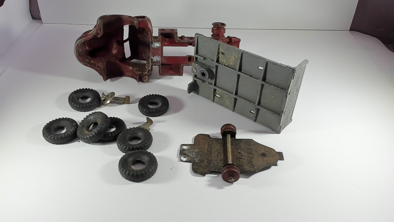 ../content/J4/Berliet Tractor (J471)/images/5.jpg